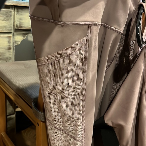 VICTORIAS SECRET Sport Knockout Pink workout set 3 piece set~Pants, razor back - Picture 3 of 10